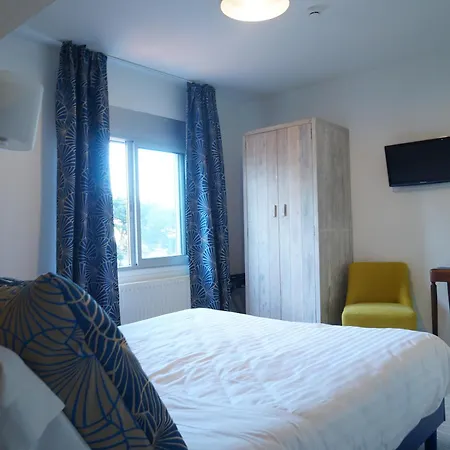 Et Le Marina Baie De La Baule Отель Порнише