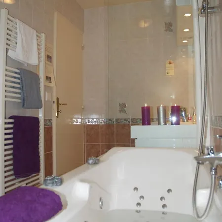 Hotel Et Le Marina Baie De La Baule Et Saint Nazaire 2*