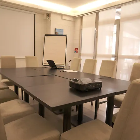 Hotel Sainte Marguerite 2* بورنيشّيه