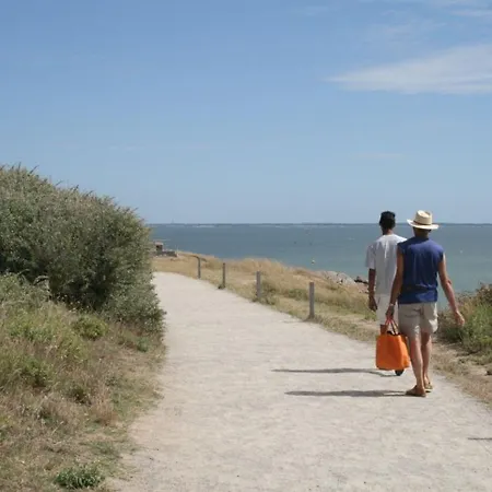 Hotel Sainte Marguerite فندق بورنيشّيه