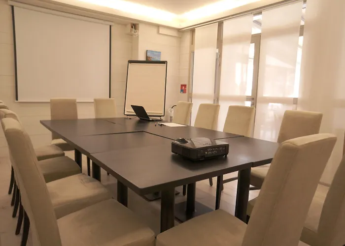 Hotel Sainte Marguerite 2* بورنيشّيه